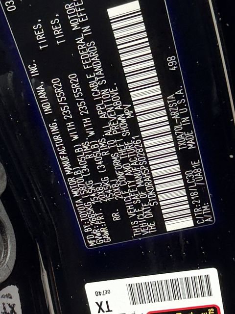 Used 2023 Toyota Highlander XSE image 28