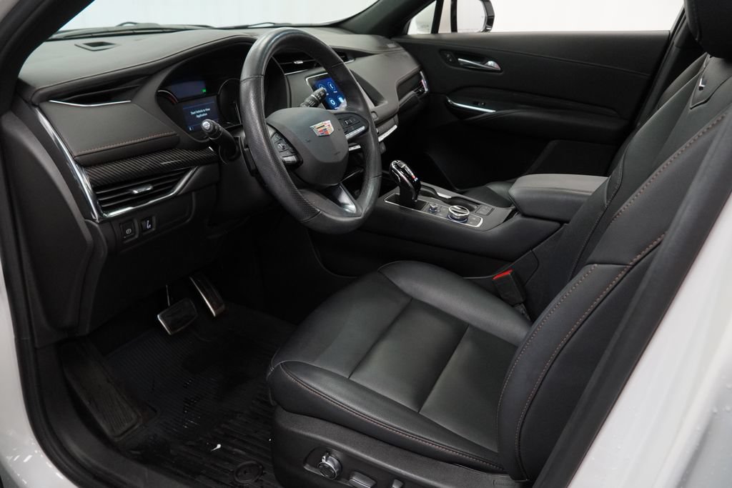 Used 2023 Cadillac XT4 Sport w/ Cold Weather Package AWD/4WD image 11