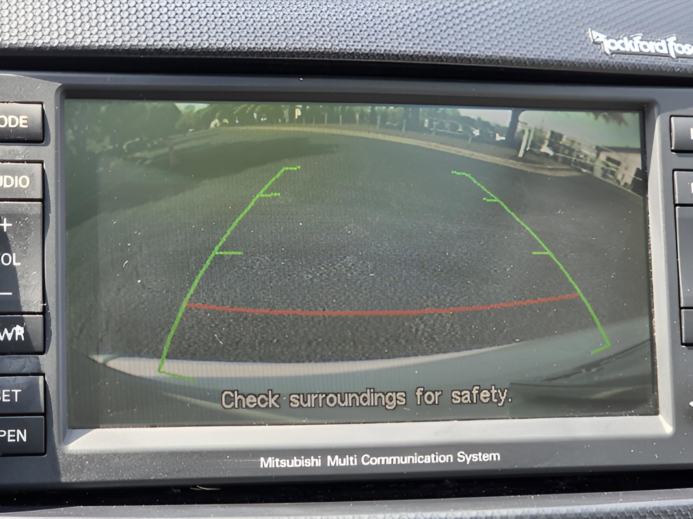 Used 2010 Mitsubishi Outlander XLS image 17