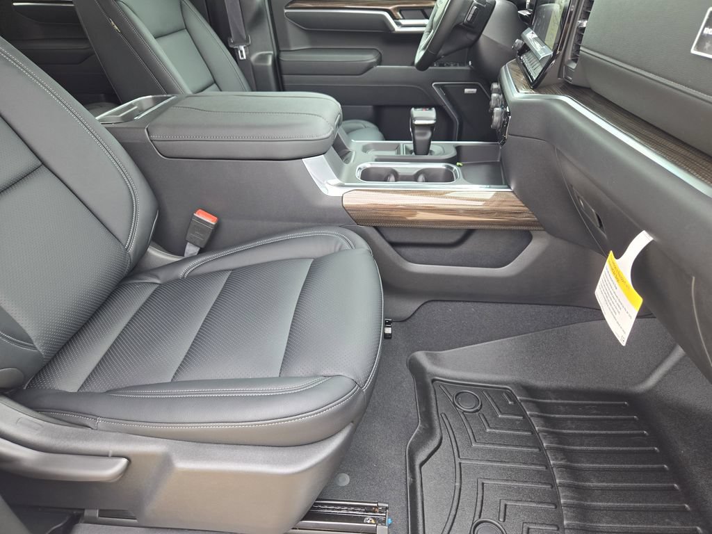 New 2026 Chevrolet Silverado 1500 RST AWD/4WD image 11