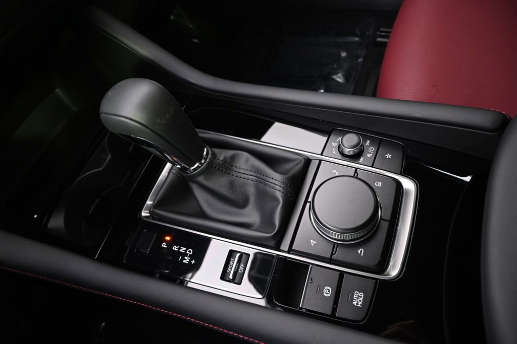 New 2026 MAZDA MAZDA3 Carbon image 31