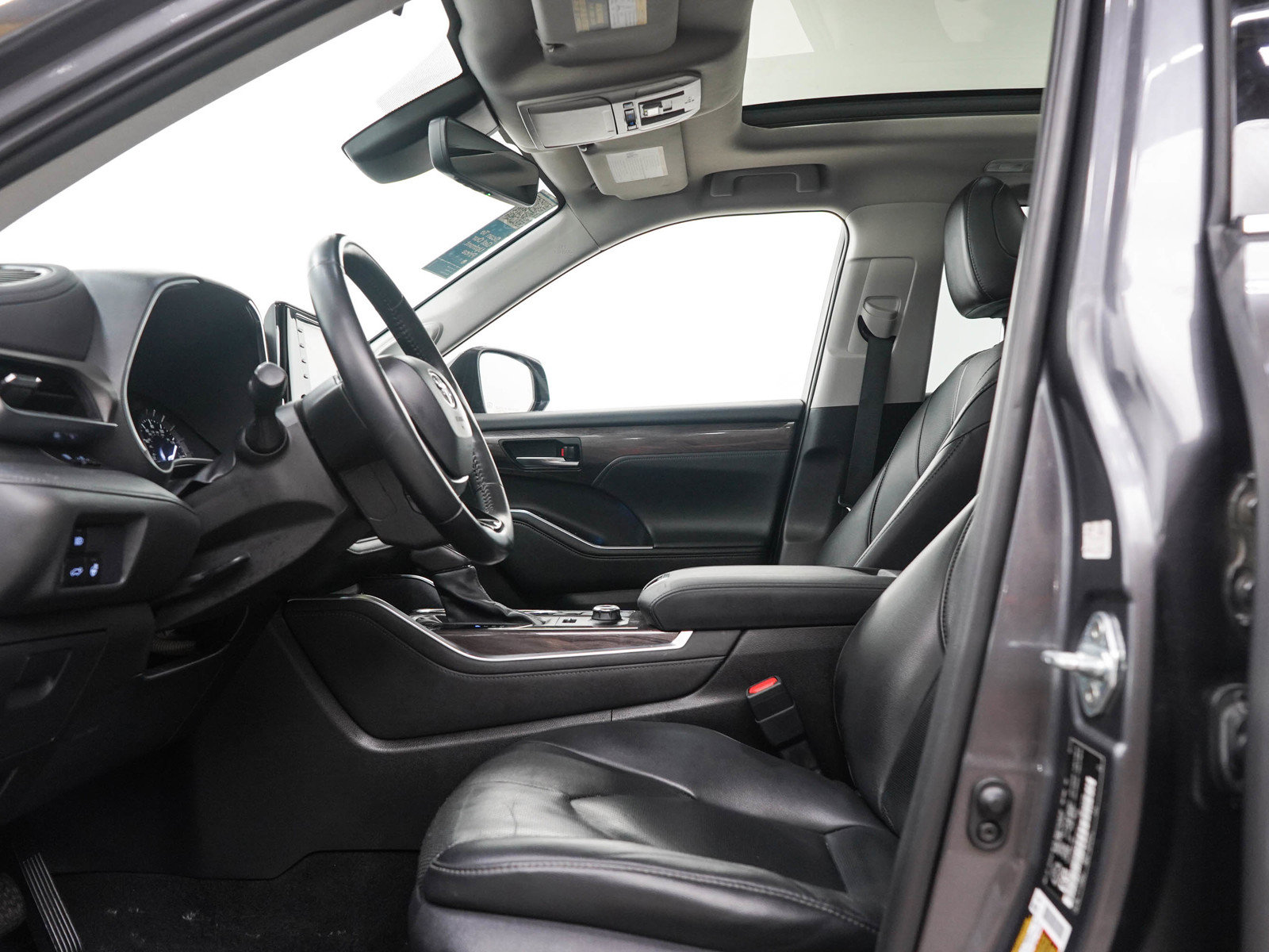 Used 2021 Toyota Highlander Limited AWD/4WD image 24