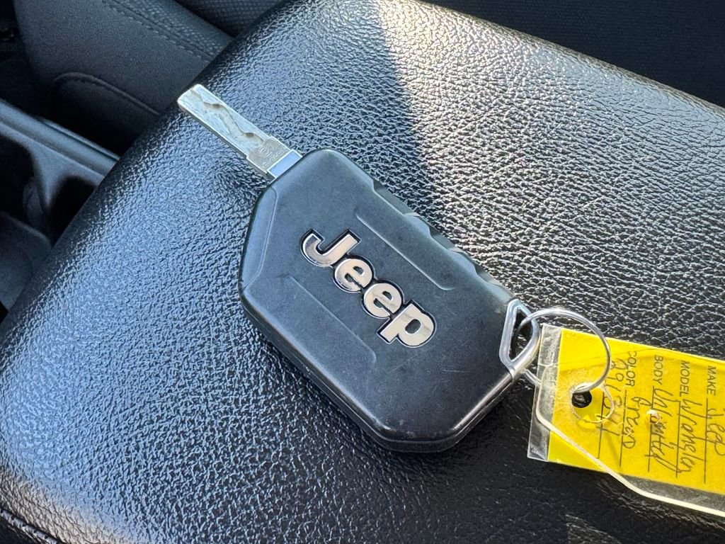 Used 2020 Jeep Wrangler Unlimited Sport image 28