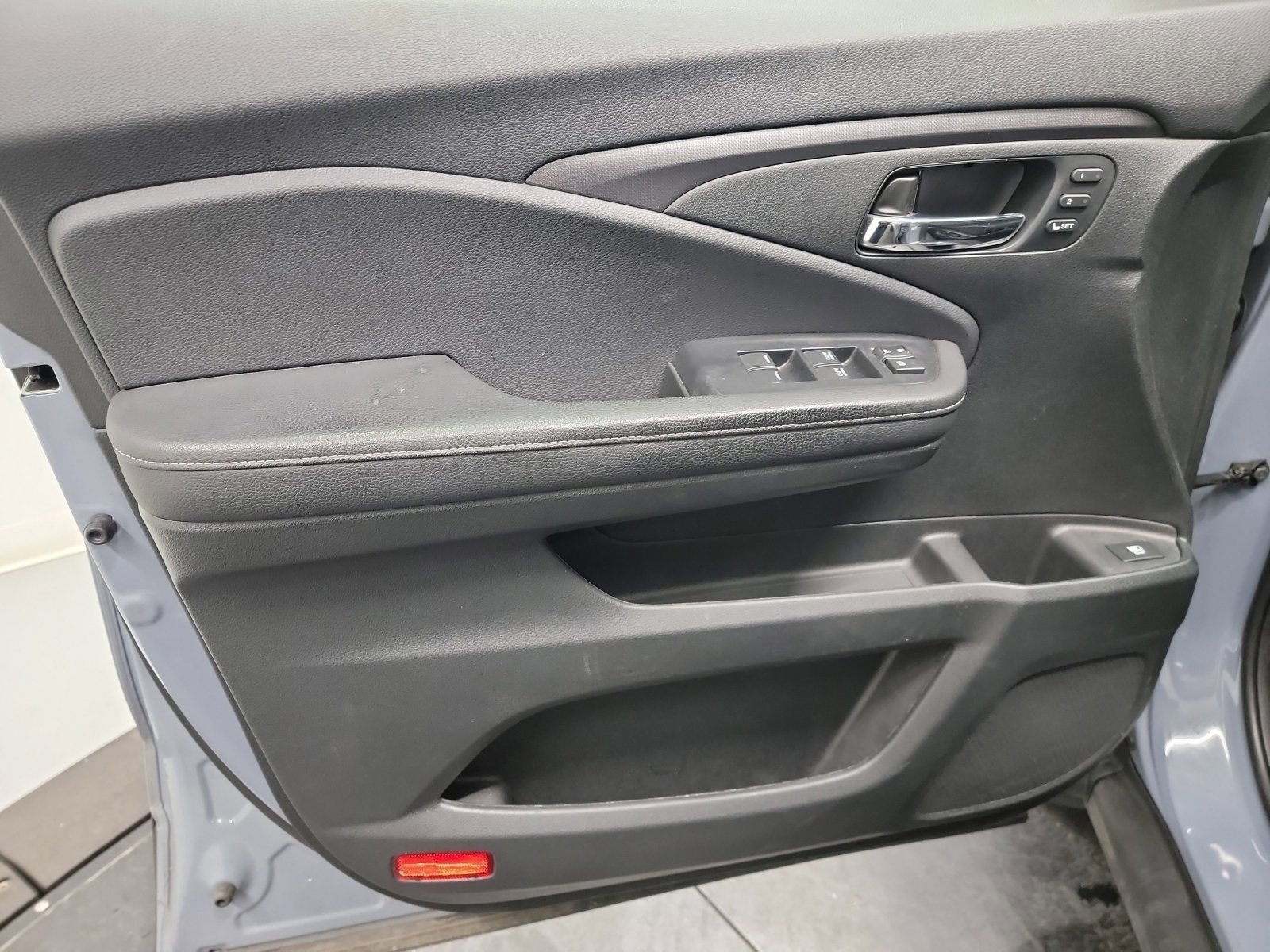 Certified 2023 Honda Ridgeline RTL image 13