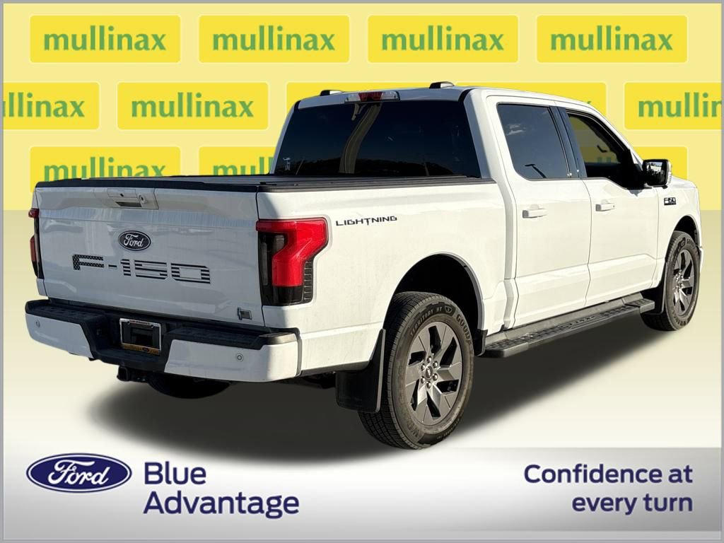 Used 2024 Ford F150 Lightning Flash image 4