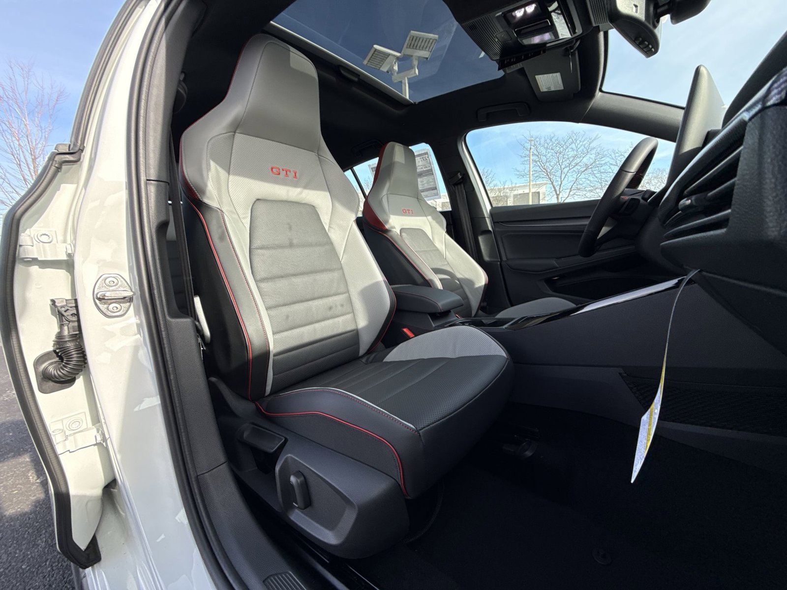 New 2026 Volkswagen GTI SE FWD image 27