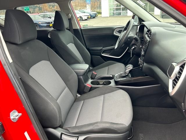 Used 2023 Kia Soul LX w/ Option Group 015 image 12