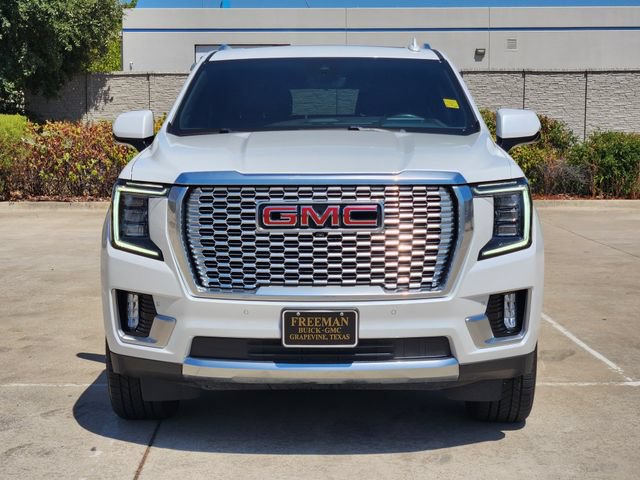 Used 2024 GMC Yukon Denali w/ Advanced Technology Package AWD/4WD image 2
