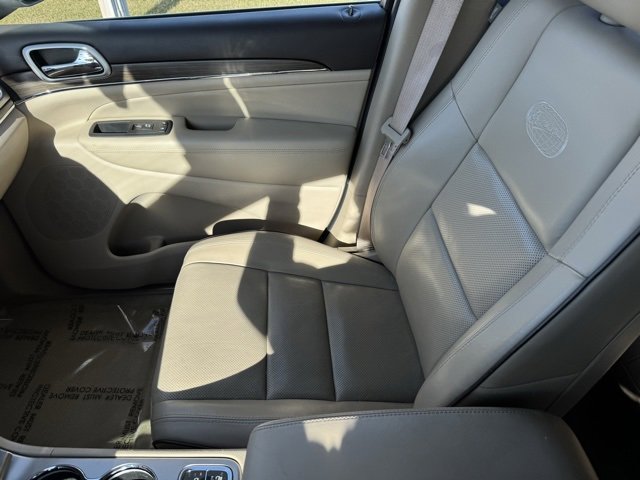 Used 2018 Jeep Grand Cherokee Overland image 23