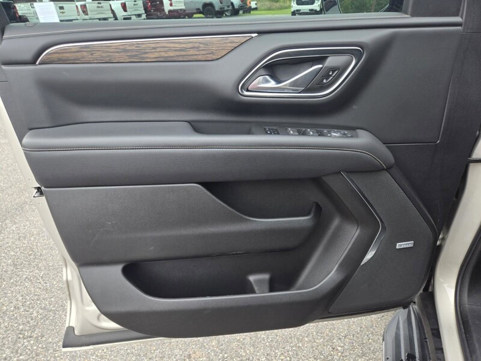 Used 2024 Chevrolet Tahoe Premier image 23