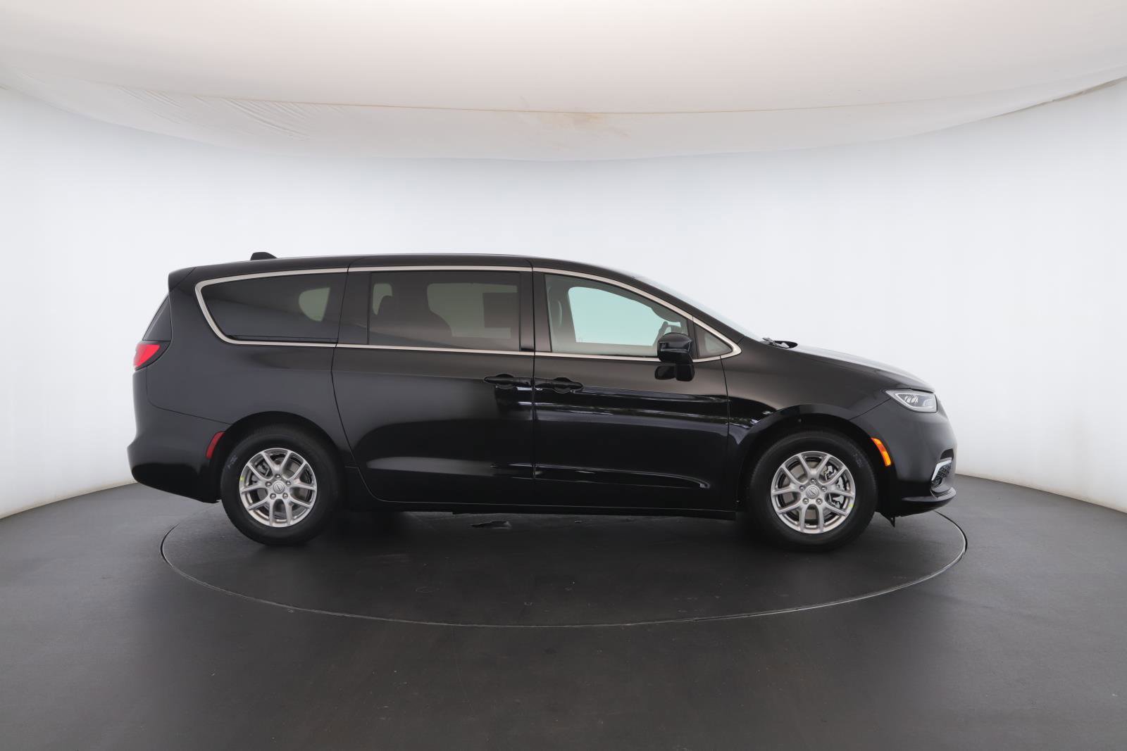 New 2026 Chrysler Pacifica Select image 31