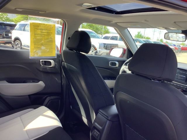 Certified 2026 Hyundai Venue SEL FWD image 36