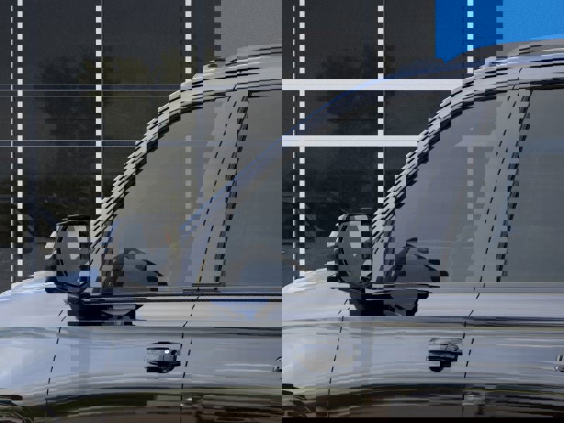 New 2026 Chevrolet Suburban RST image 12