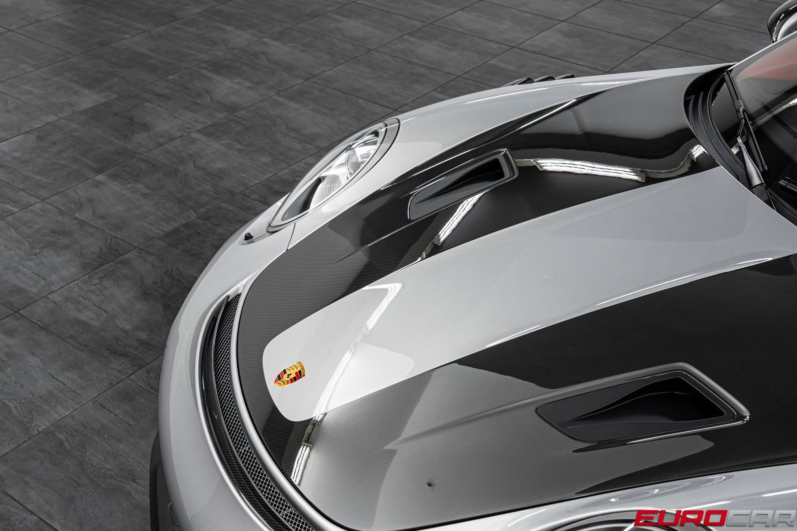 Used 2019 Porsche 911 GT2 RS image 9