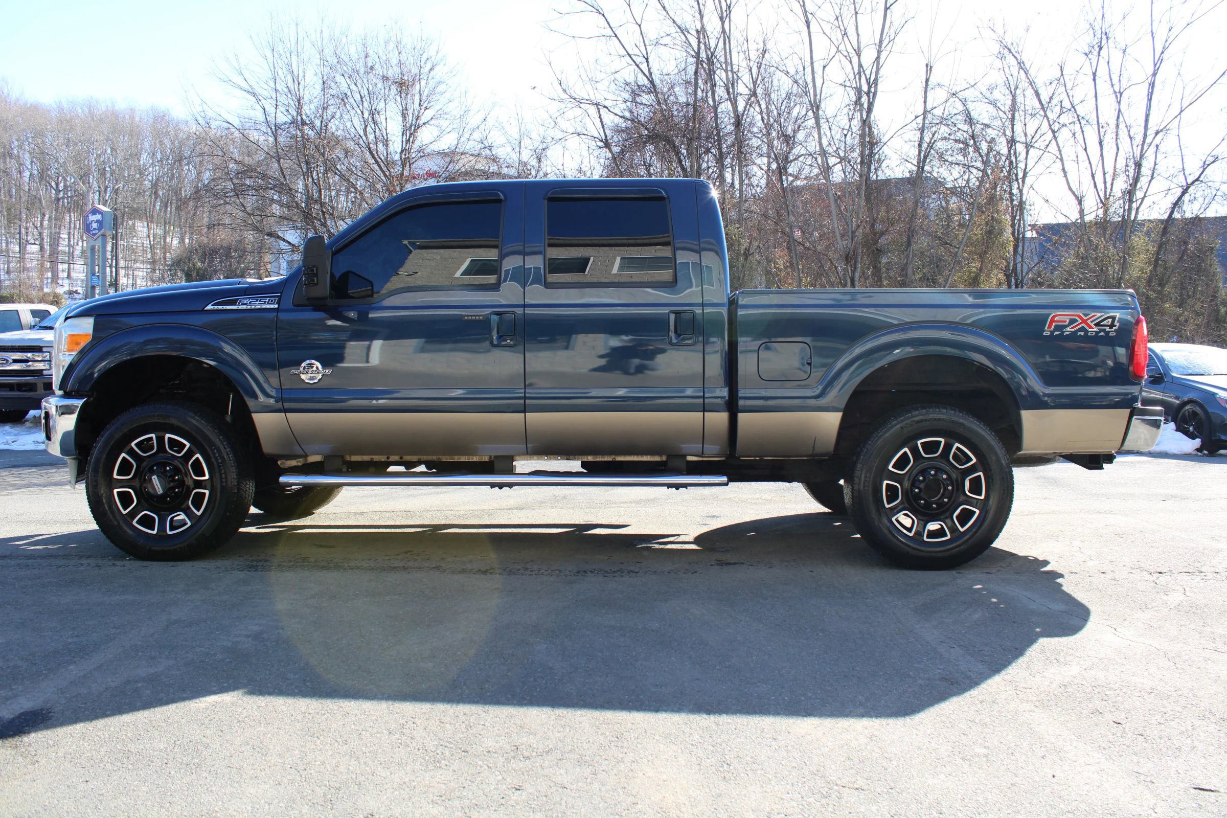 Used 2013 Ford F250 Lariat w/ Lariat Interior Pkg image 26