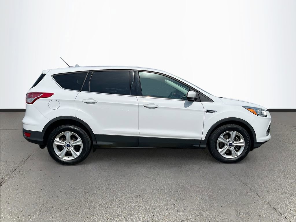 Used 2015 Ford Escape SE FWD image 8