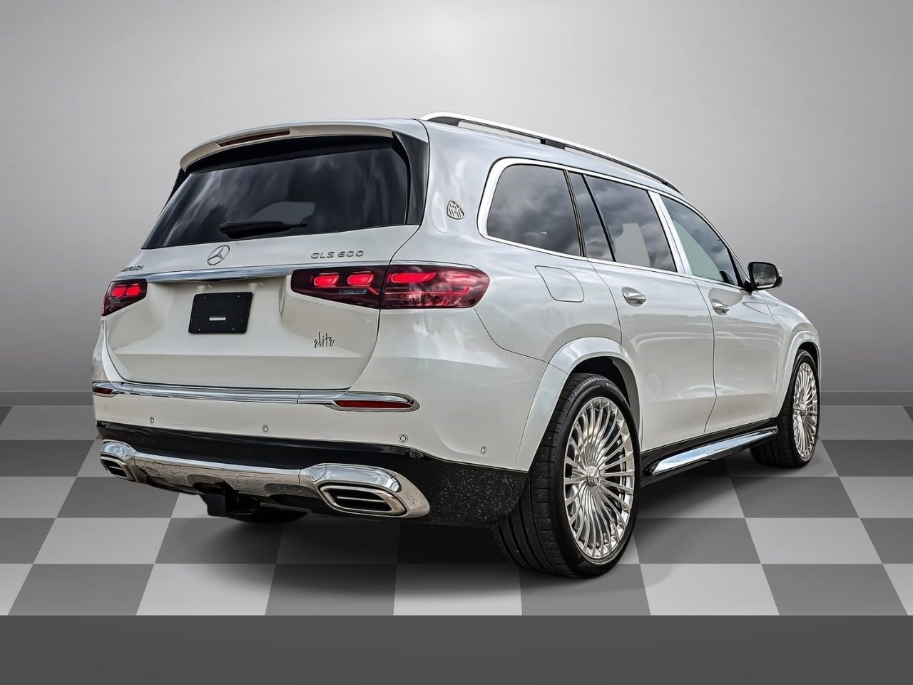 Used 2025 Mercedes-Benz Maybach GLS 600 4MATIC image 6
