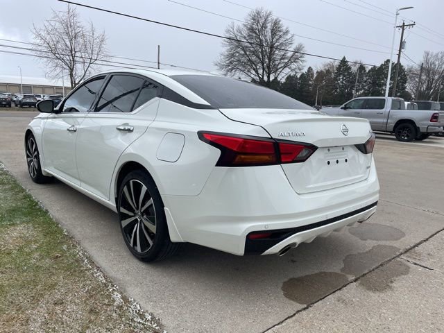 Used 2019 Nissan Altima 2.5 Platinum image 2