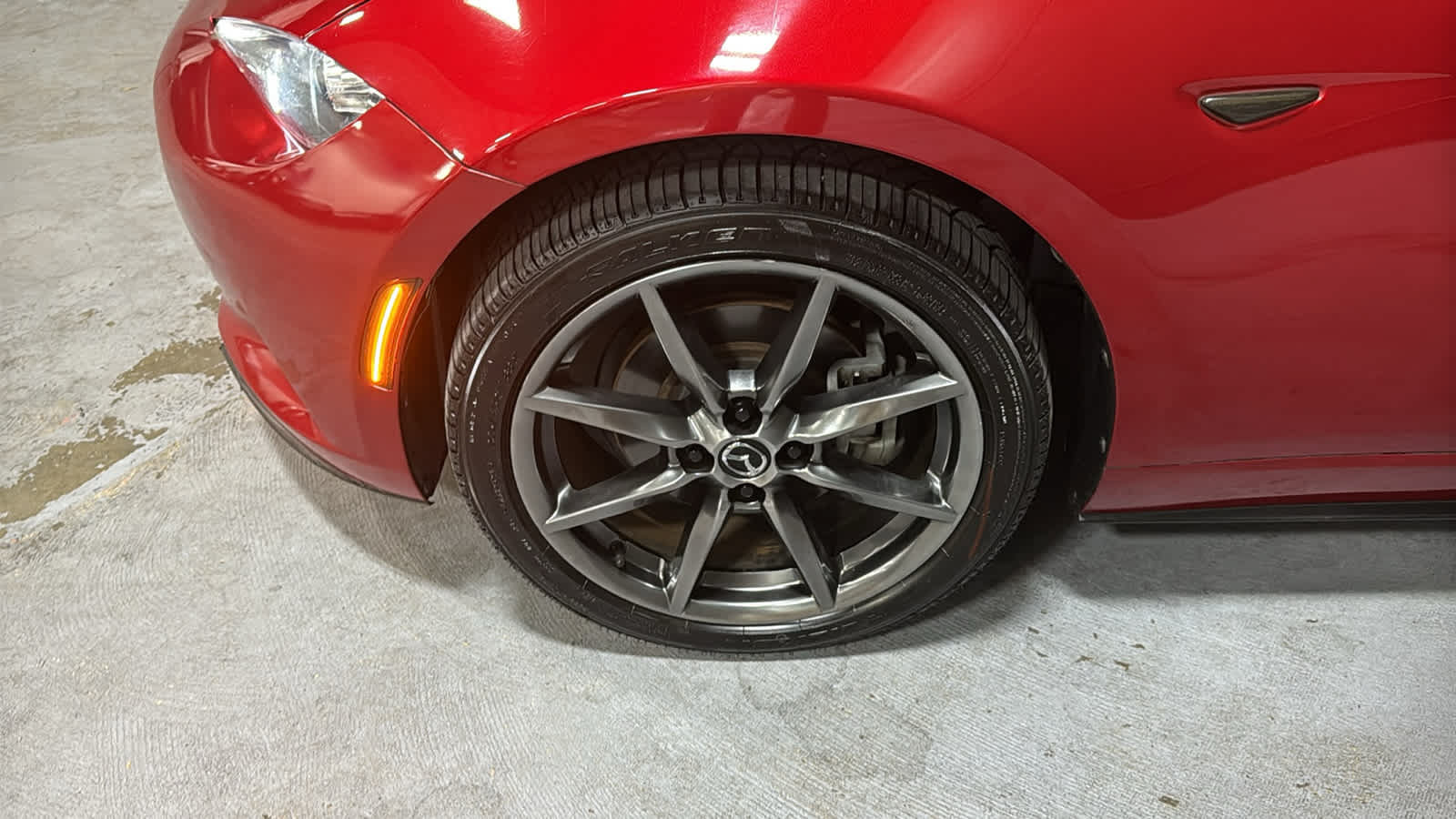 Used 2017 MAZDA MX-5 Miata RF Grand Touring RWD image 8