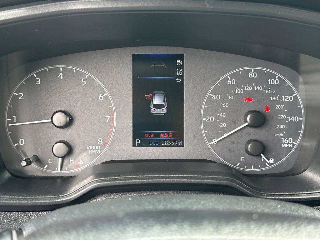 Used 2023 Toyota Corolla Cross LE AWD/4WD image 23