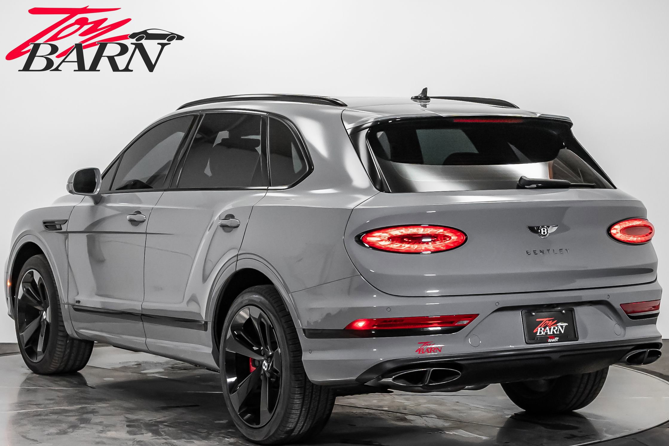 Used 2022 Bentley Bentayga image 3