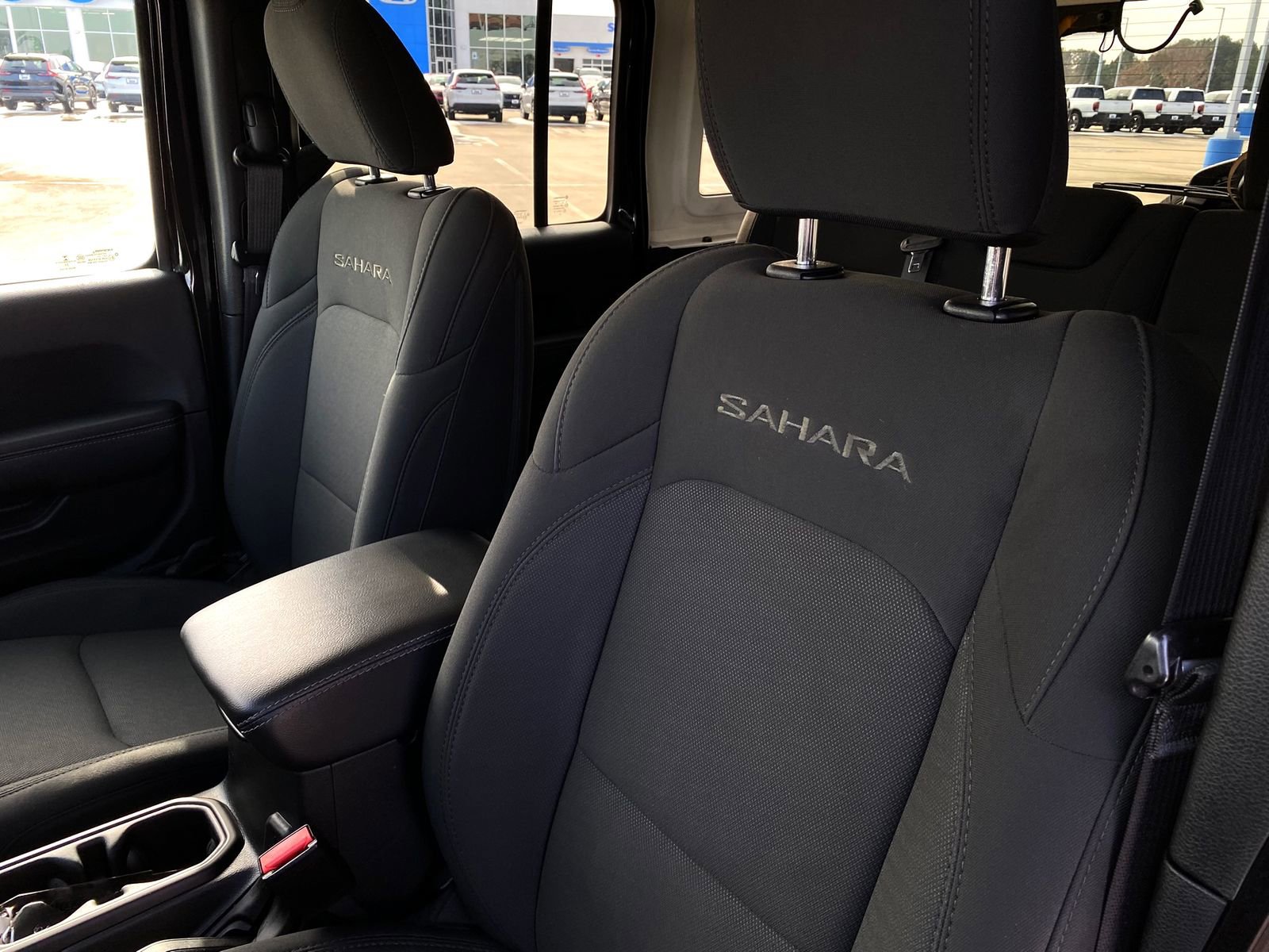 Used 2023 Jeep Wrangler Unlimited Sahara image 12