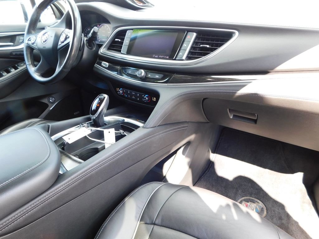 Used 2021 Buick Enclave Avenir w/ LPO, Hit The Road Package image 21