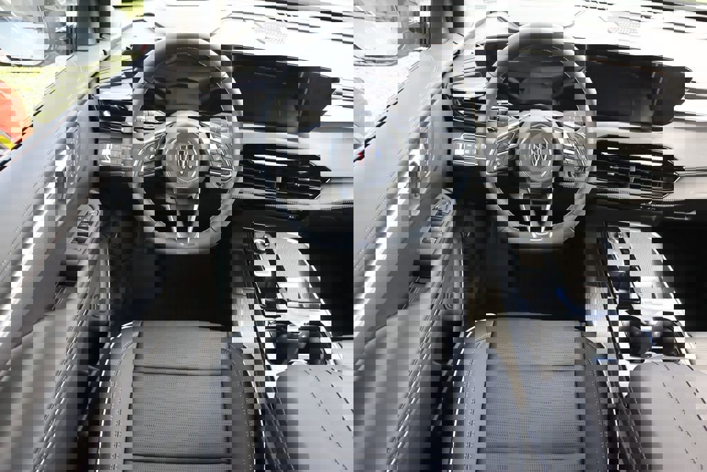 New 2026 Buick Enclave Sport Touring w/ Power Package image 15