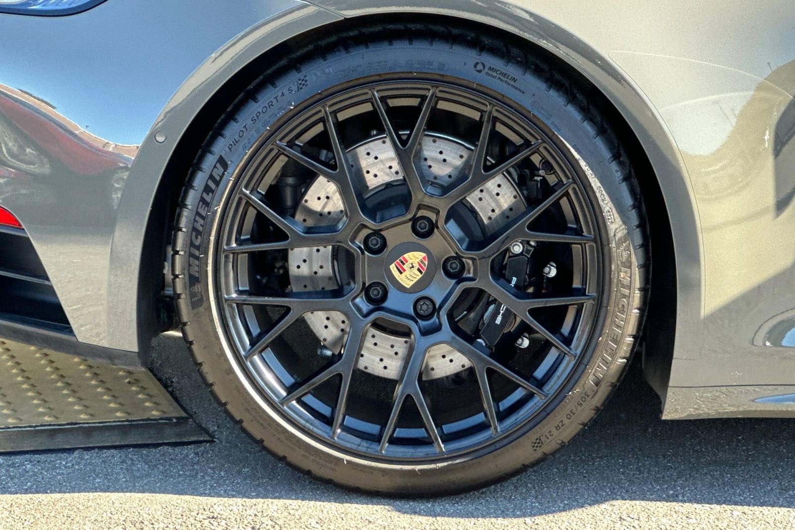 Used 2023 Porsche 911 Targa 4 GTS image 43