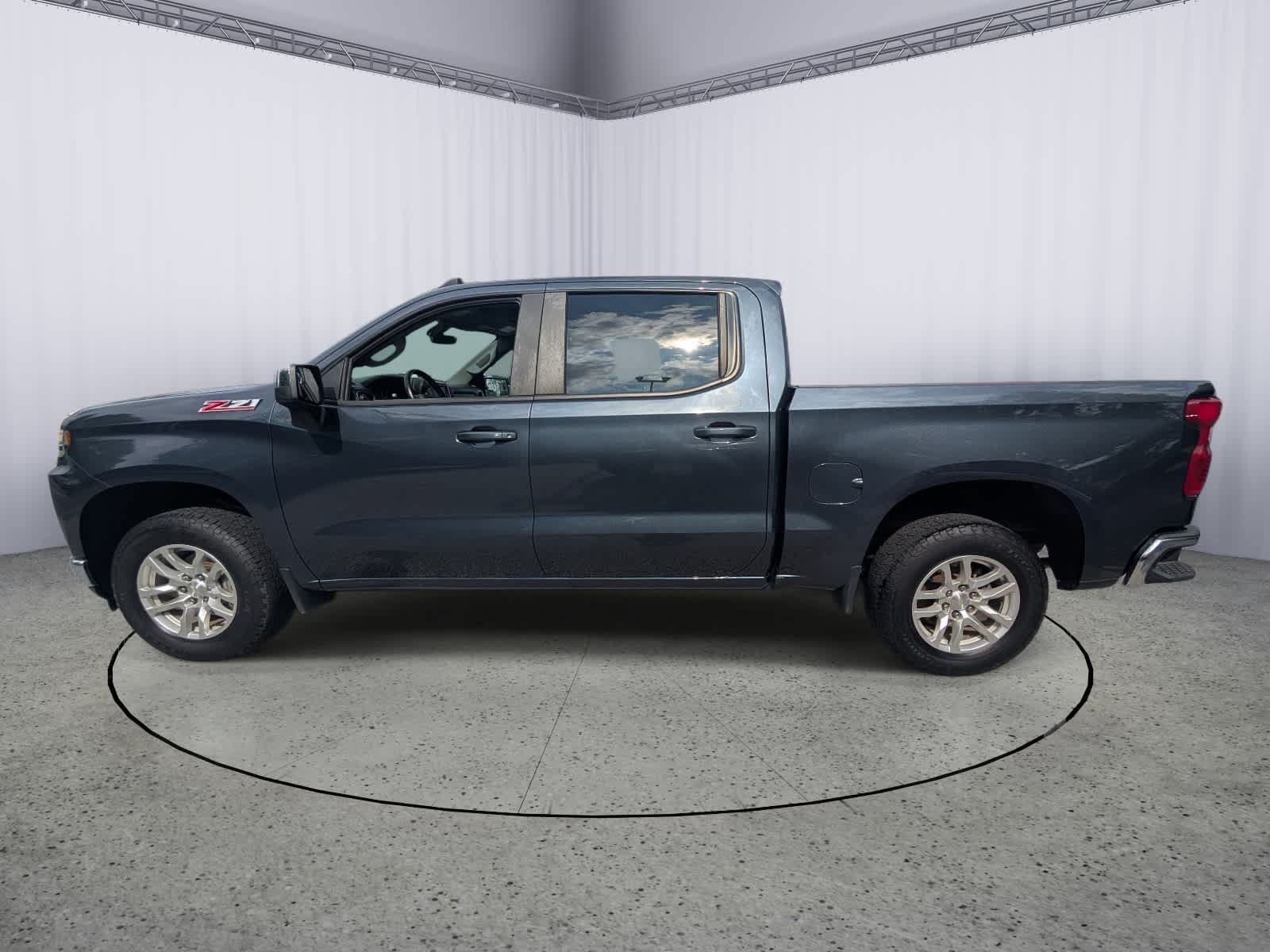 Certified 2022 Chevrolet Silverado 1500 LT AWD/4WD image 6