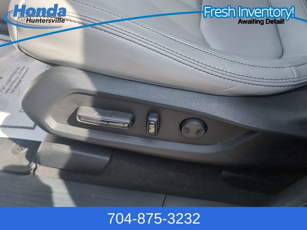 Used 2024 Honda Pilot Touring image 20