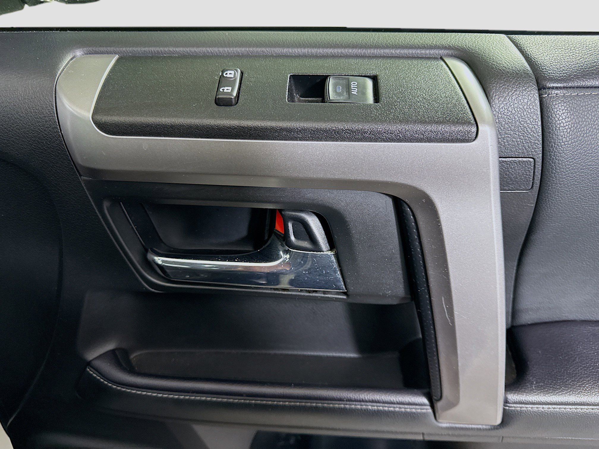 Used 2021 Toyota 4Runner SR5 Premium w/ Moonroof Package RWD image 31