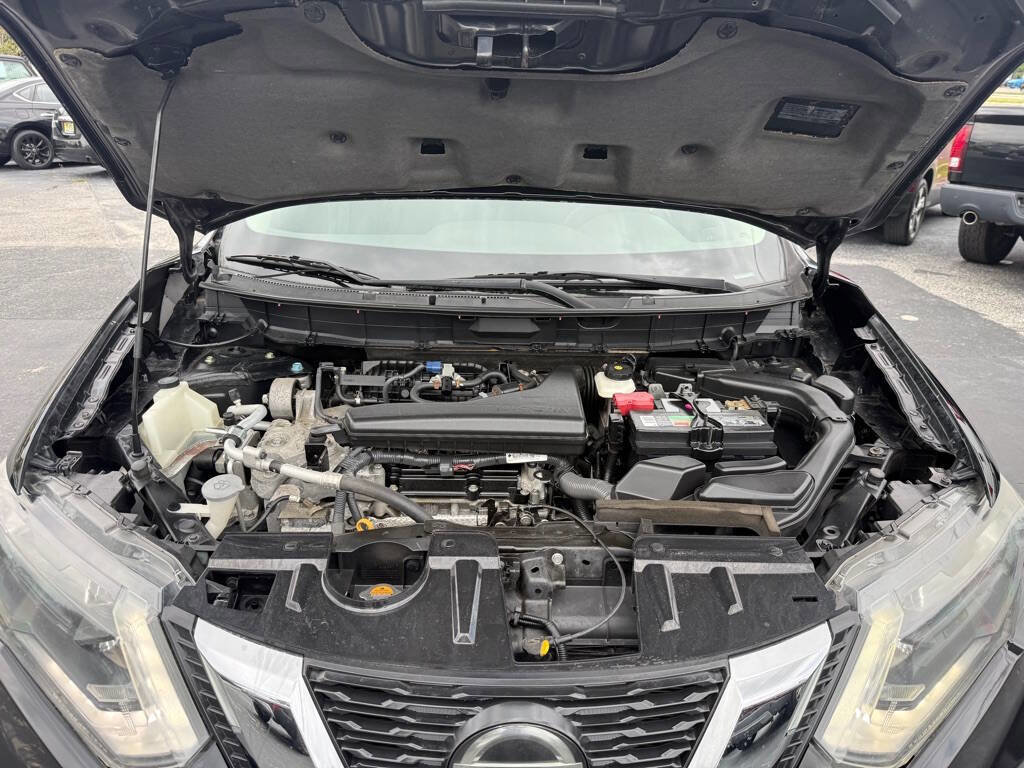 Used 2019 Nissan Rogue S w/ Special Edition Package FWD image 30