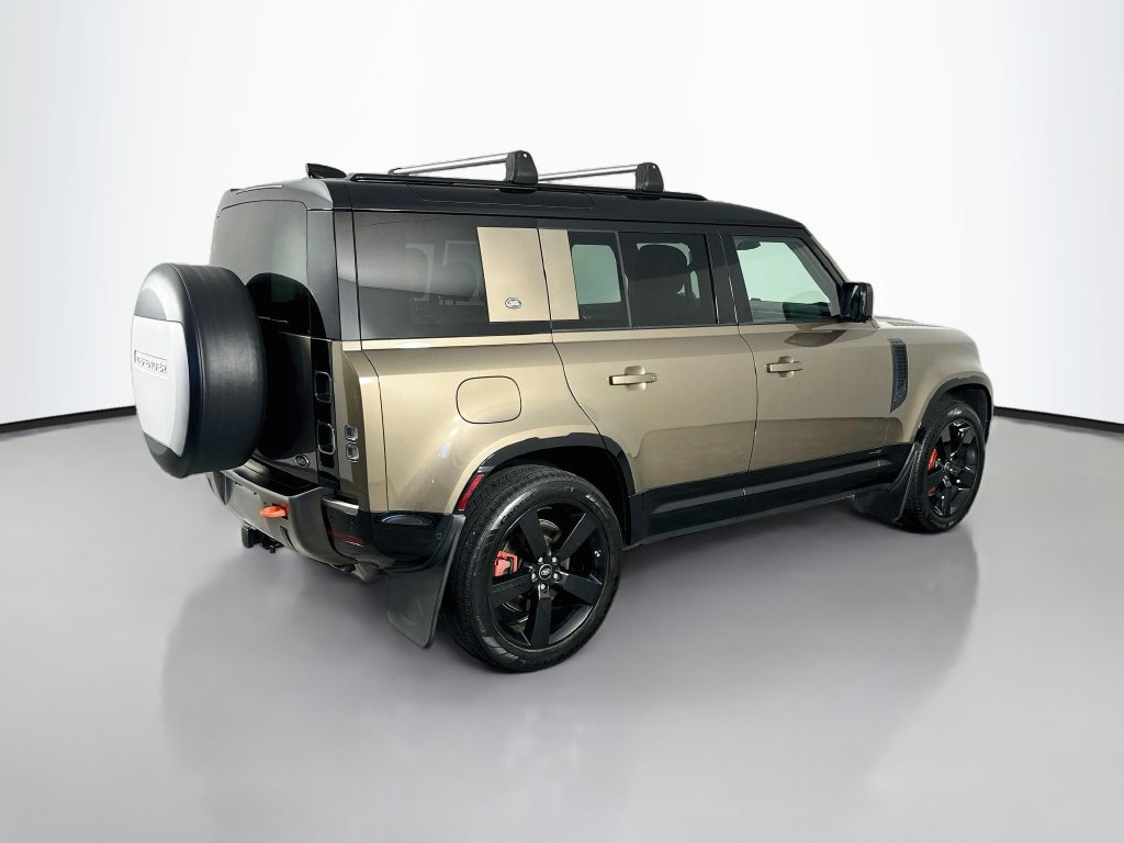 Used 2021 Land Rover Defender 110 X AWD/4WD image 7