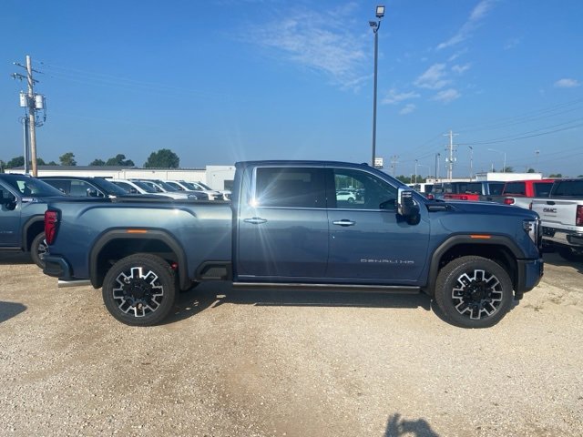 New 2025 GMC Sierra 2500 Denali Ultimate image 7