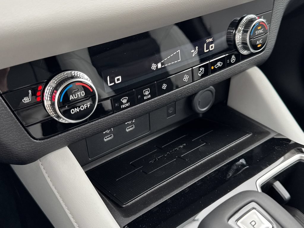 New 2026 Mitsubishi Outlander SE FWD image 18