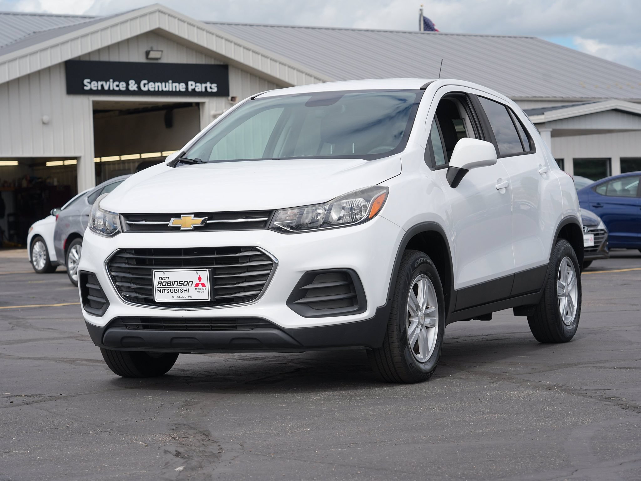 Used 2017 Chevrolet Trax LS w/ Fleet Convenience Package AWD/4WD image 8
