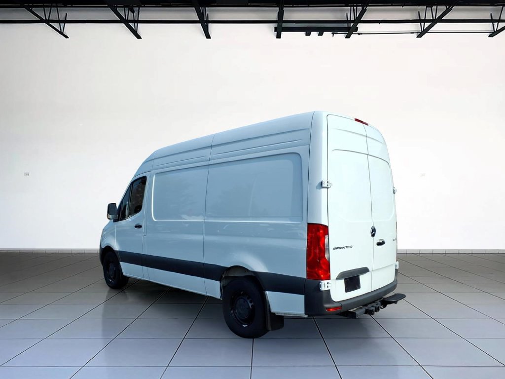 Used 2025 Mercedes-Benz Sprinter 2500 image 5
