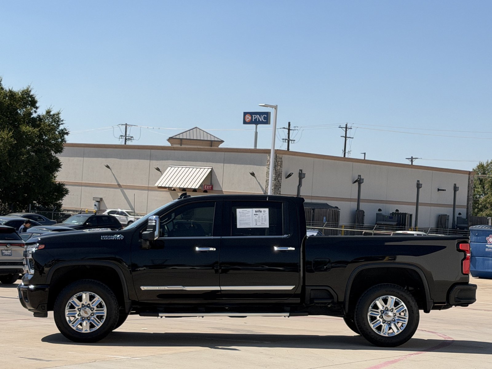Used 2024 Chevrolet Silverado 2500 High Country w/ High Country Premium Package AWD/4WD image 7