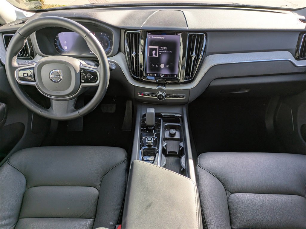 Certified 2025 Volvo XC60 B5 Plus image 15