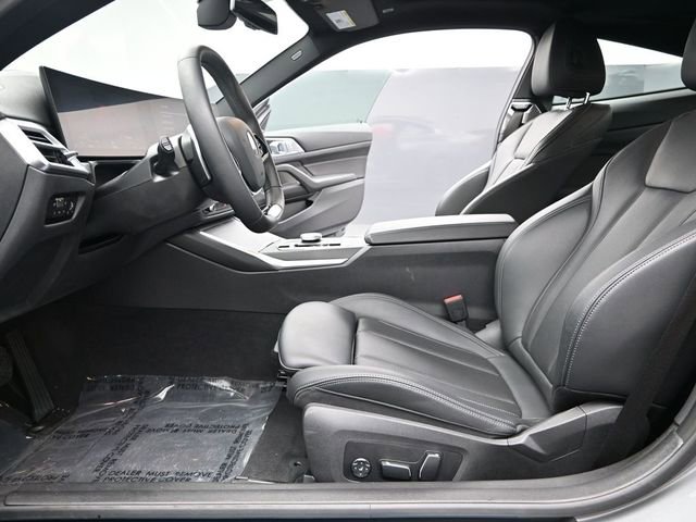 Used 2025 BMW 430i xDrive Coupe w/ Premium Package image 17