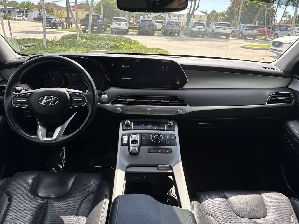 Used 2022 Hyundai Palisade SEL w/ 8P Bench Seat Package AWD/4WD image 14