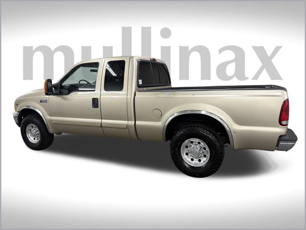 Used 2001 Ford F250 XLT image 9