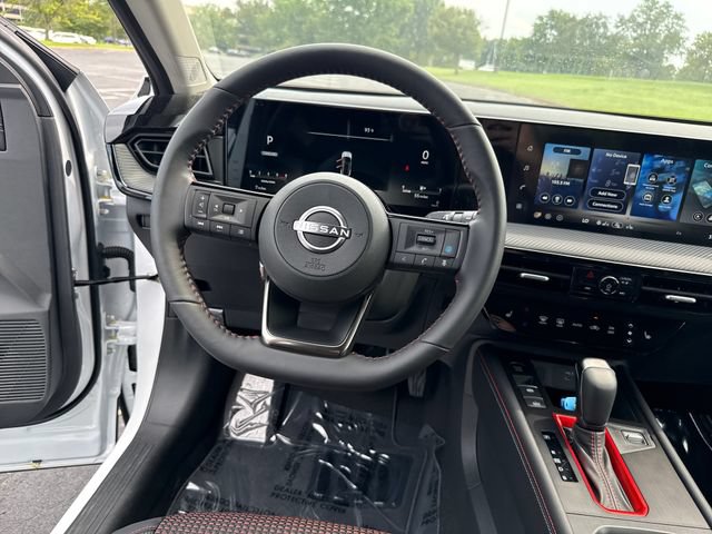 New 2026 Nissan Kicks SR w/ SR Premium Package AWD/4WD image 16