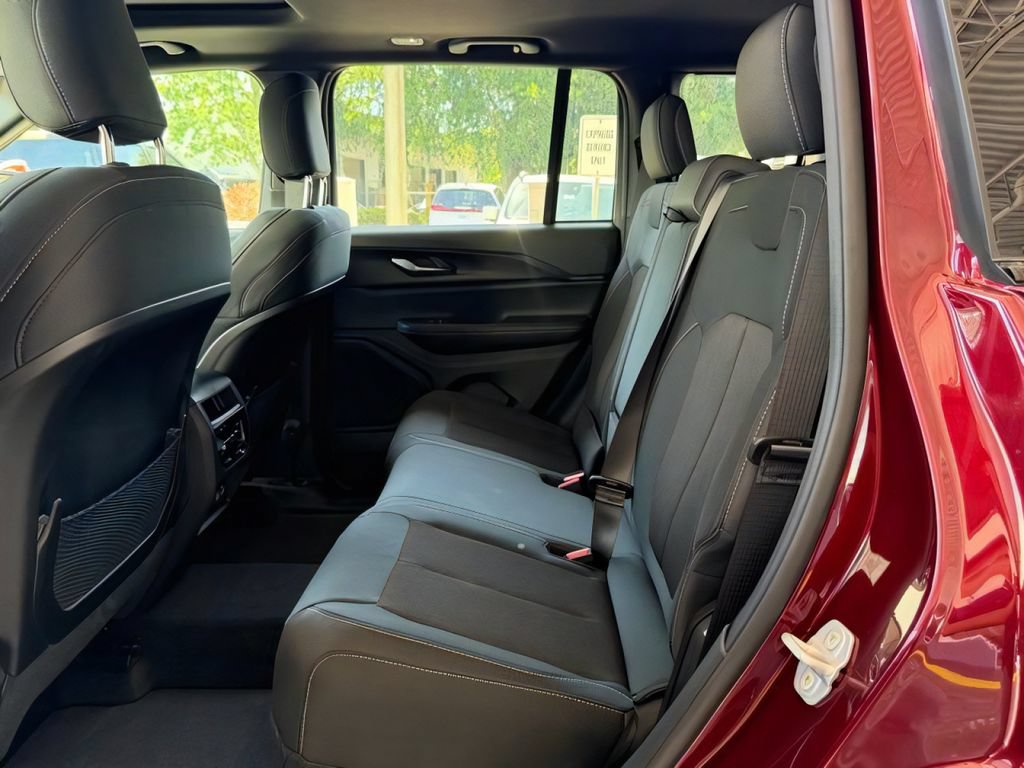 New 2026 Jeep Grand Cherokee Laredo X AWD/4WD image 22