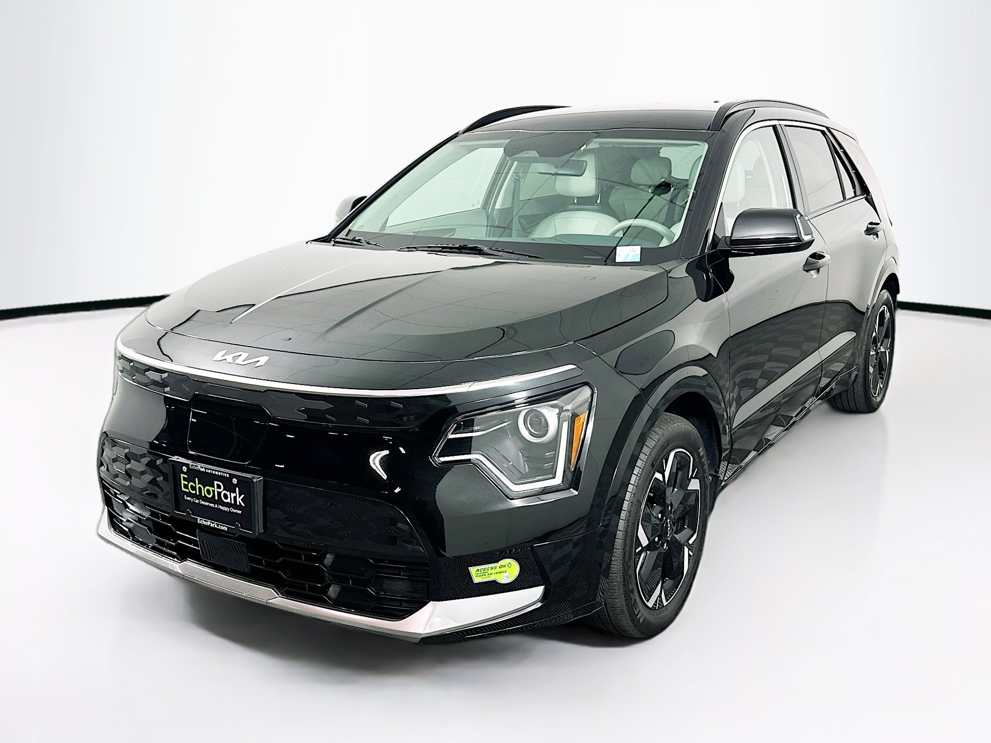 Used 2023 Kia Niro Wind image 3