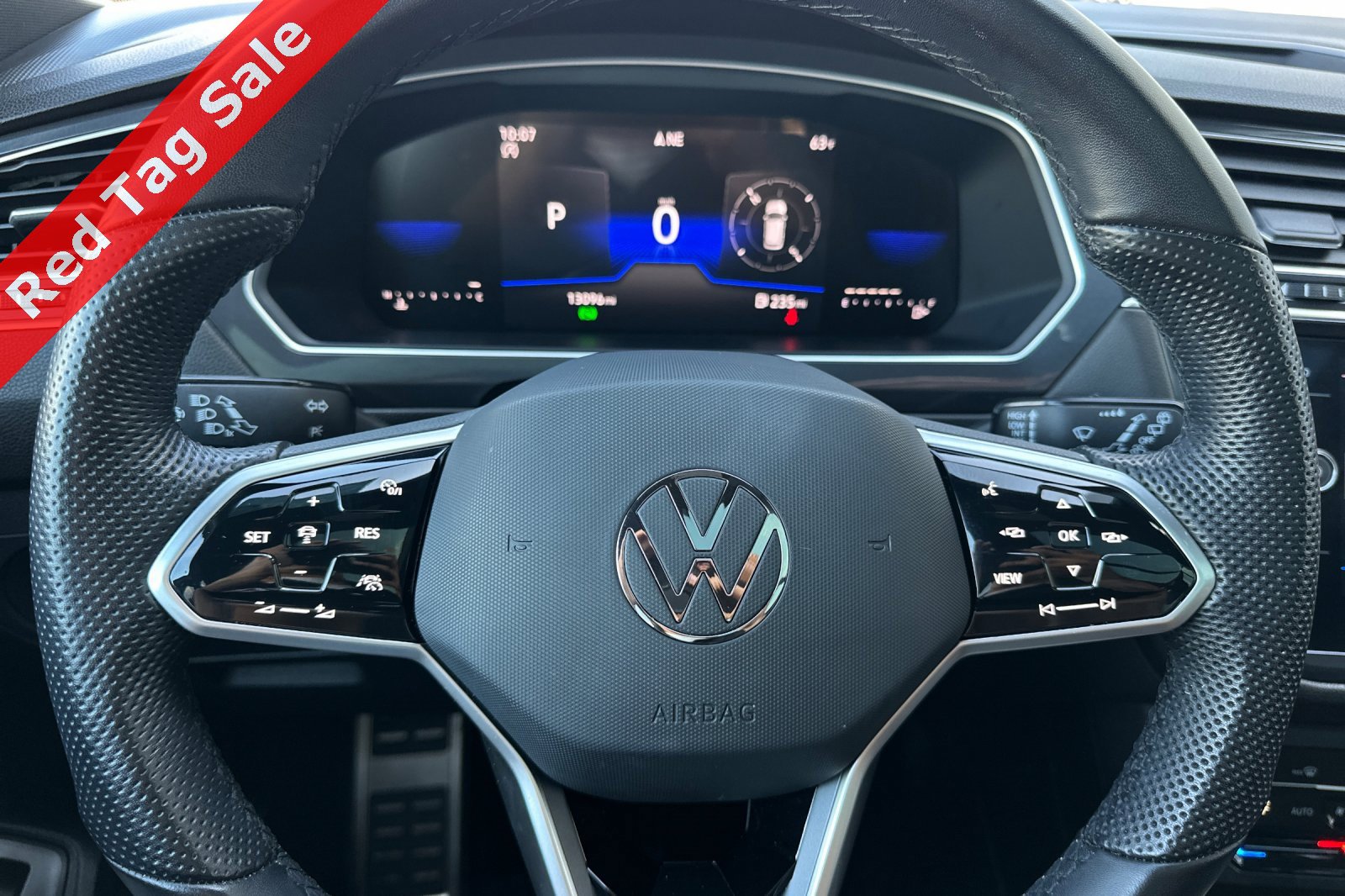 Certified 2024 Volkswagen Tiguan SE R-Line image 24