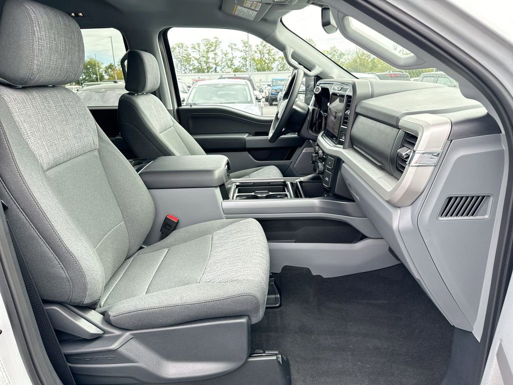 New 2026 Ford F250 XLT w/ XLT Premium Package image 22
