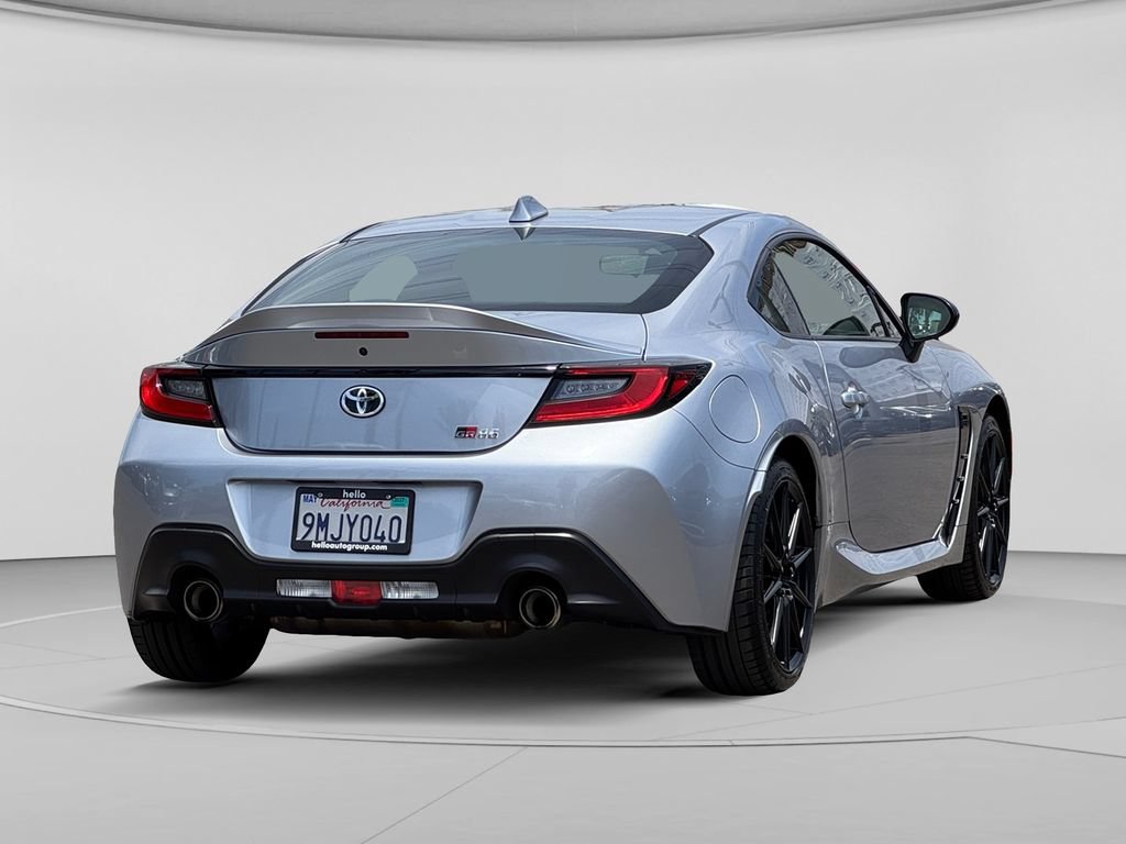Used 2024 Toyota GR86 Premium RWD image 33