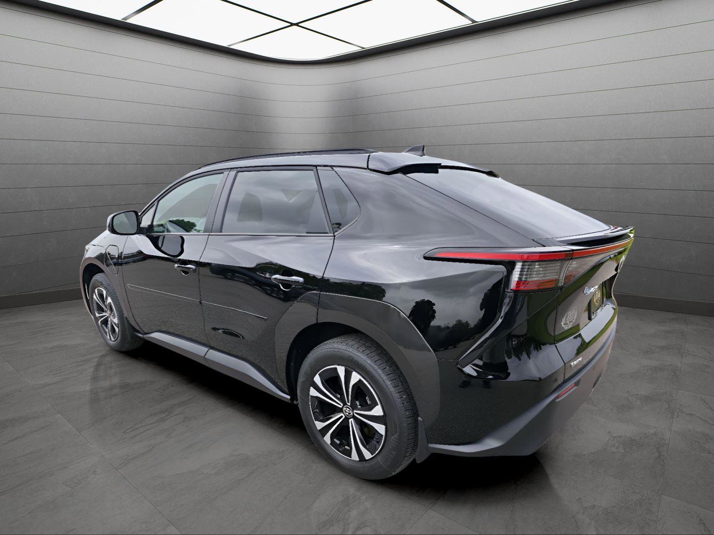 Used 2024 Toyota bZ4X XLE image 10